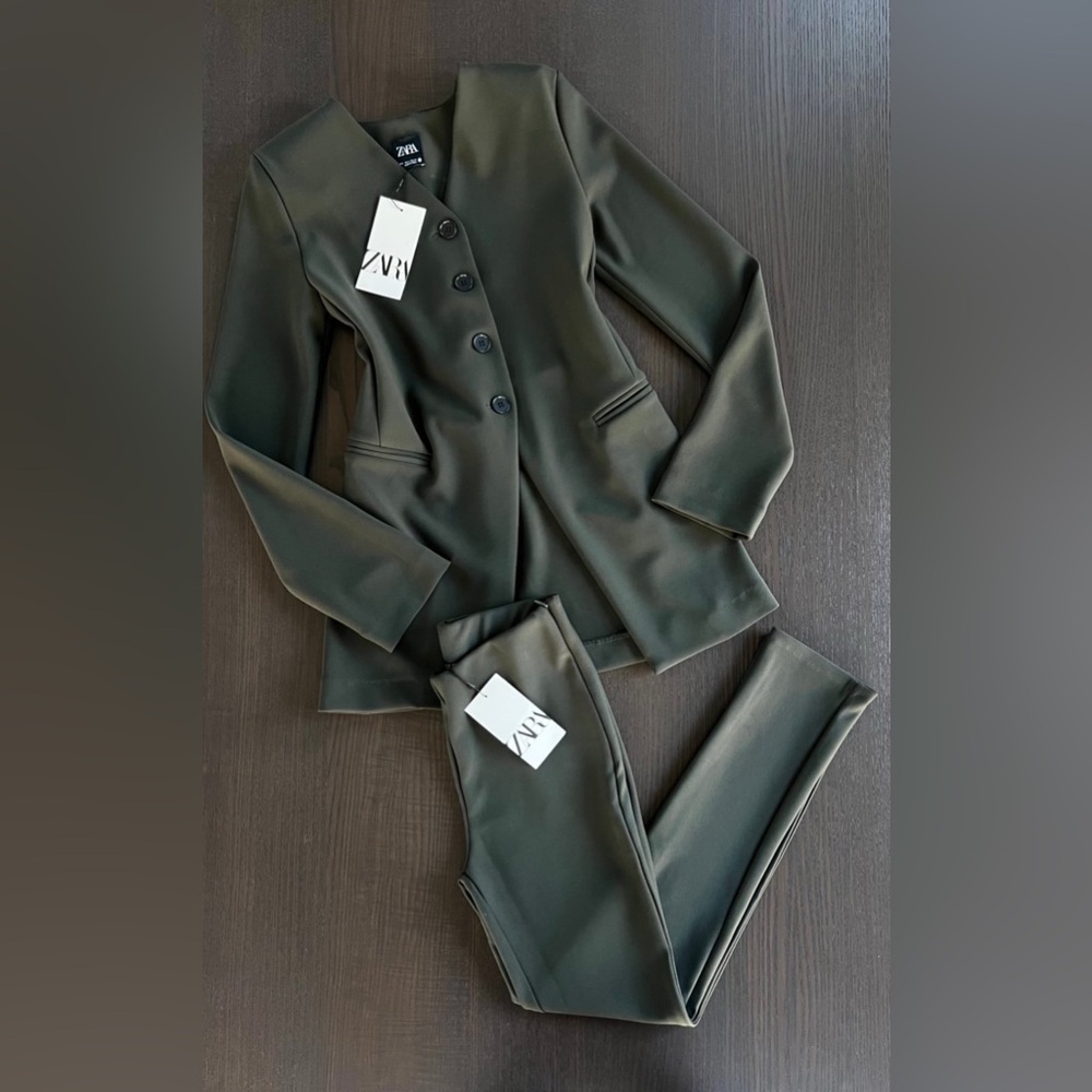 Zara Dark Green Suit Set - Picture 10 of 10